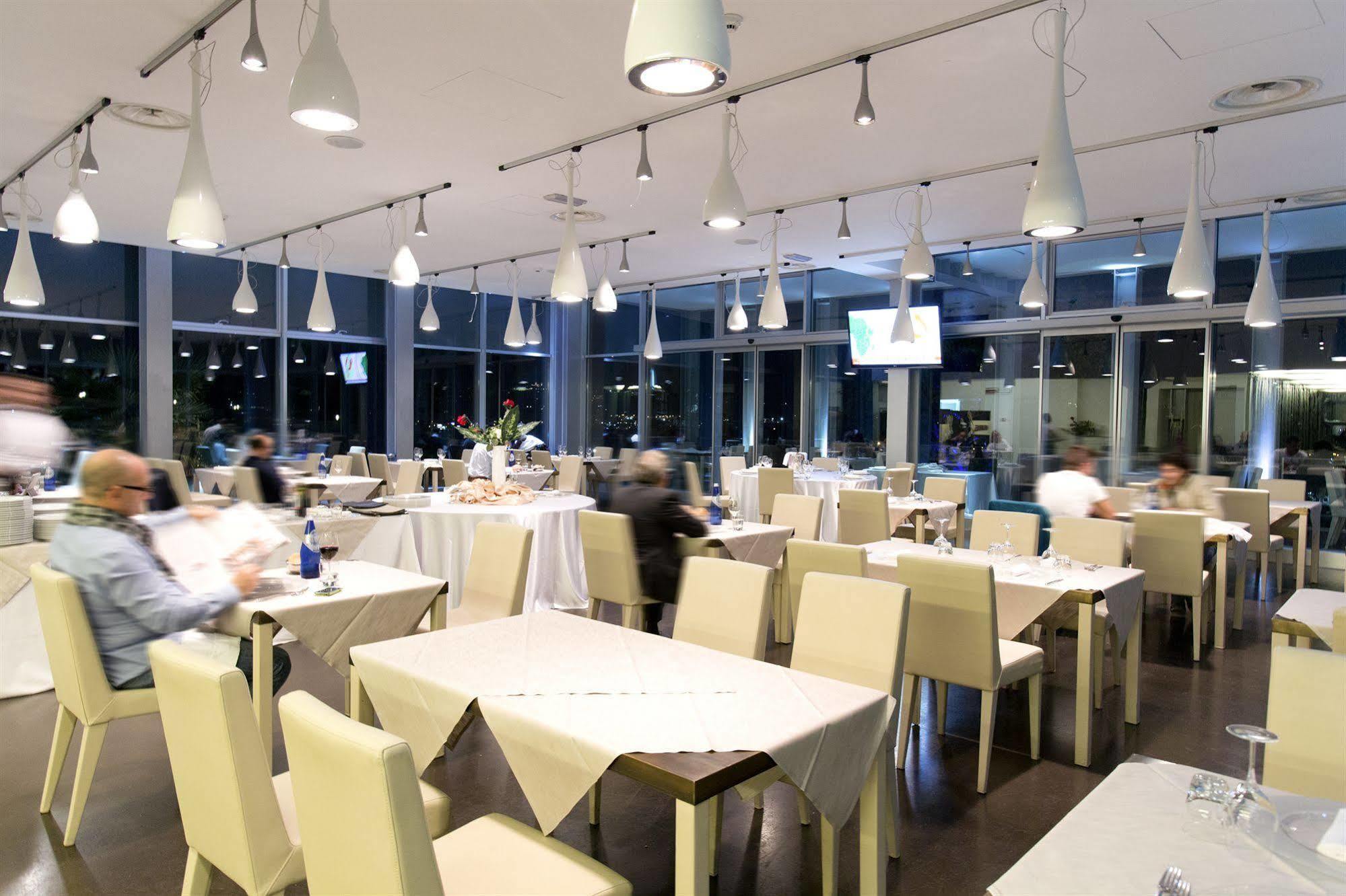 Hotel Horizon 몬테그라나로 외부 사진
